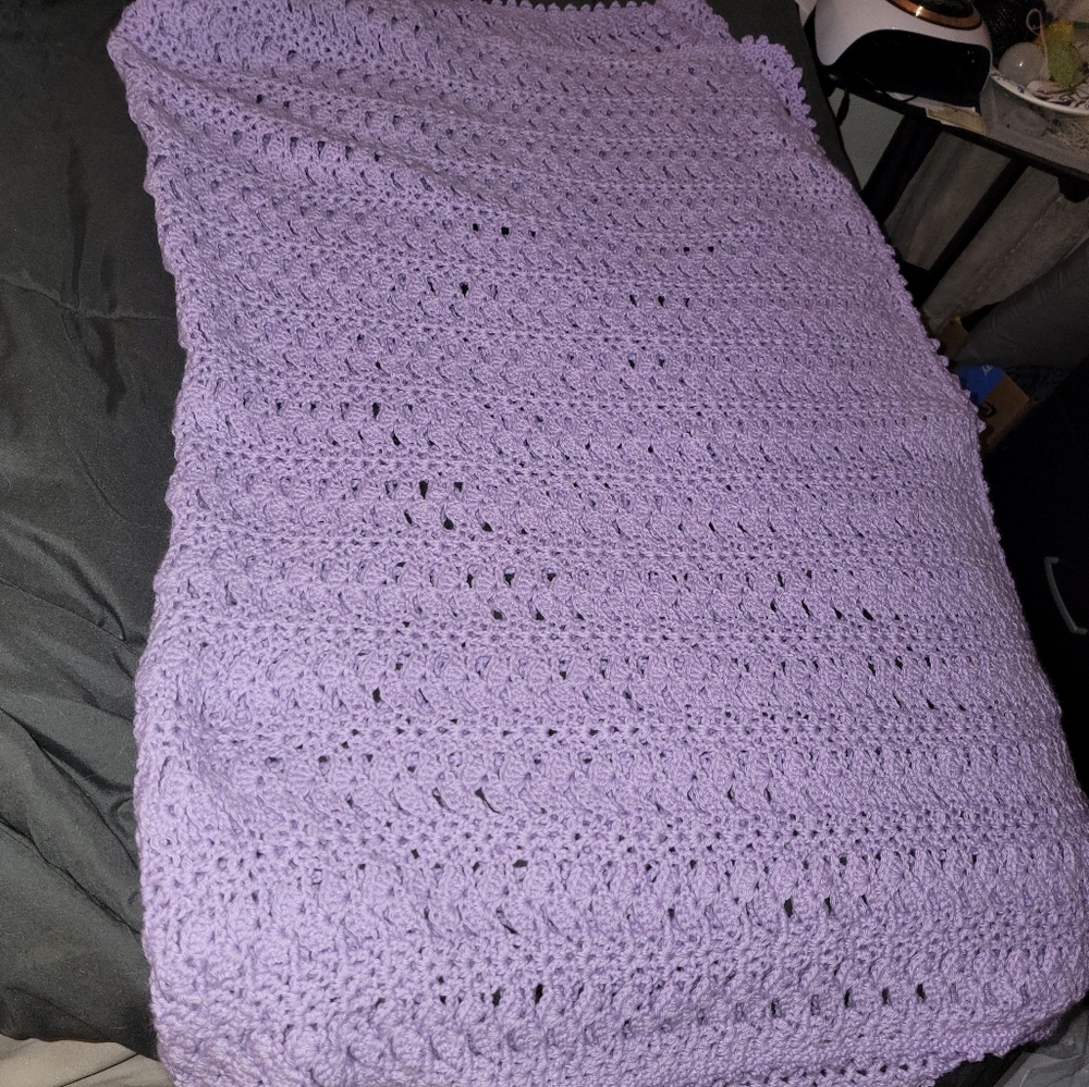 Crochet blanket - Picture 4 of 4